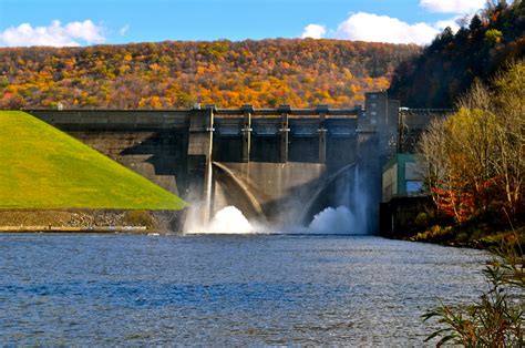 Kinzua dam - The new steel viaduct had the same measurements, but now weighed 6,706,000 pounds. These are Pennsylvania’s top fall foliage spots, according to the state. “Freight traffic discontinued during ...